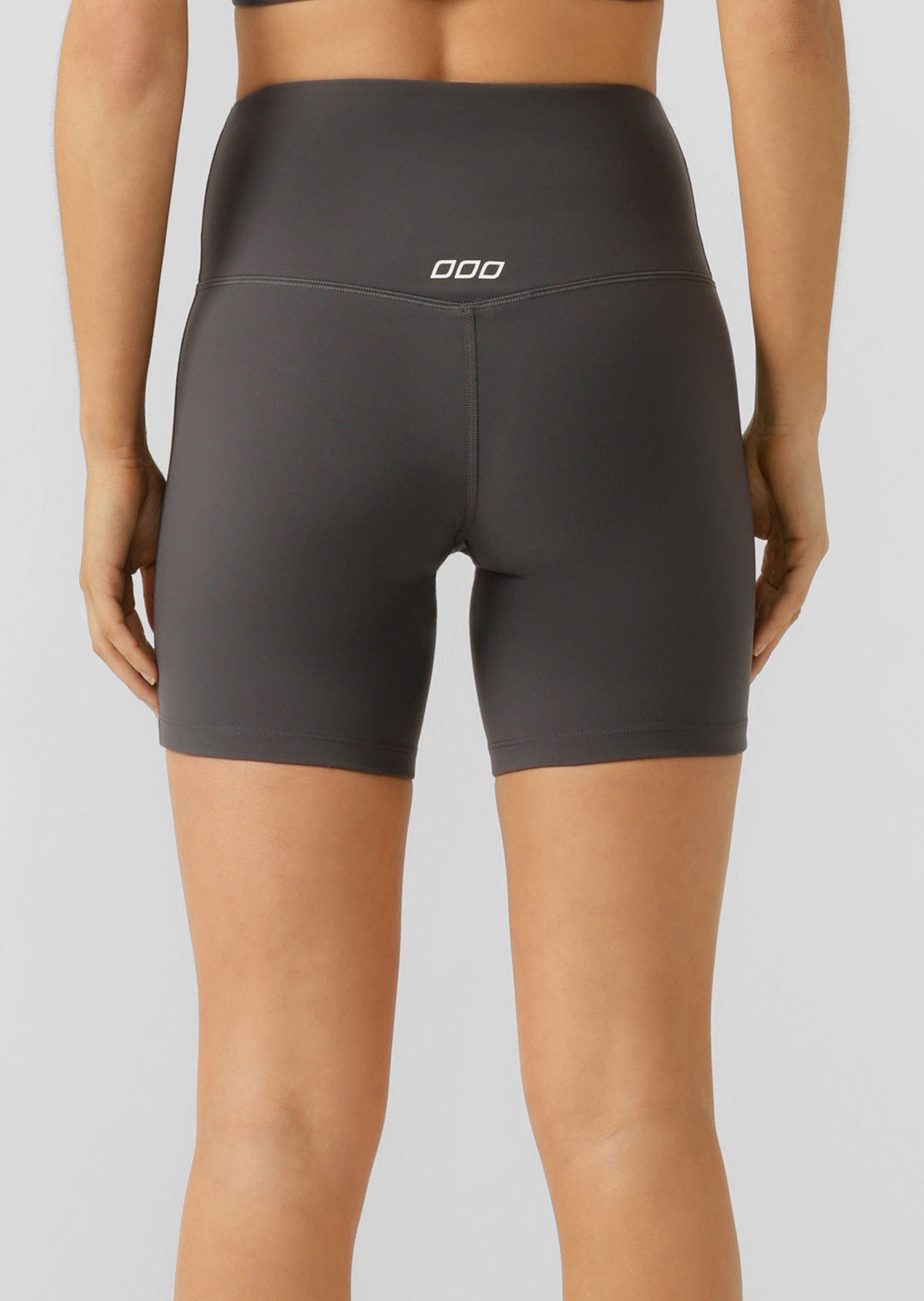 Lorna Jane Lotus No Chafe 16cm Bike Shorts - Titanium