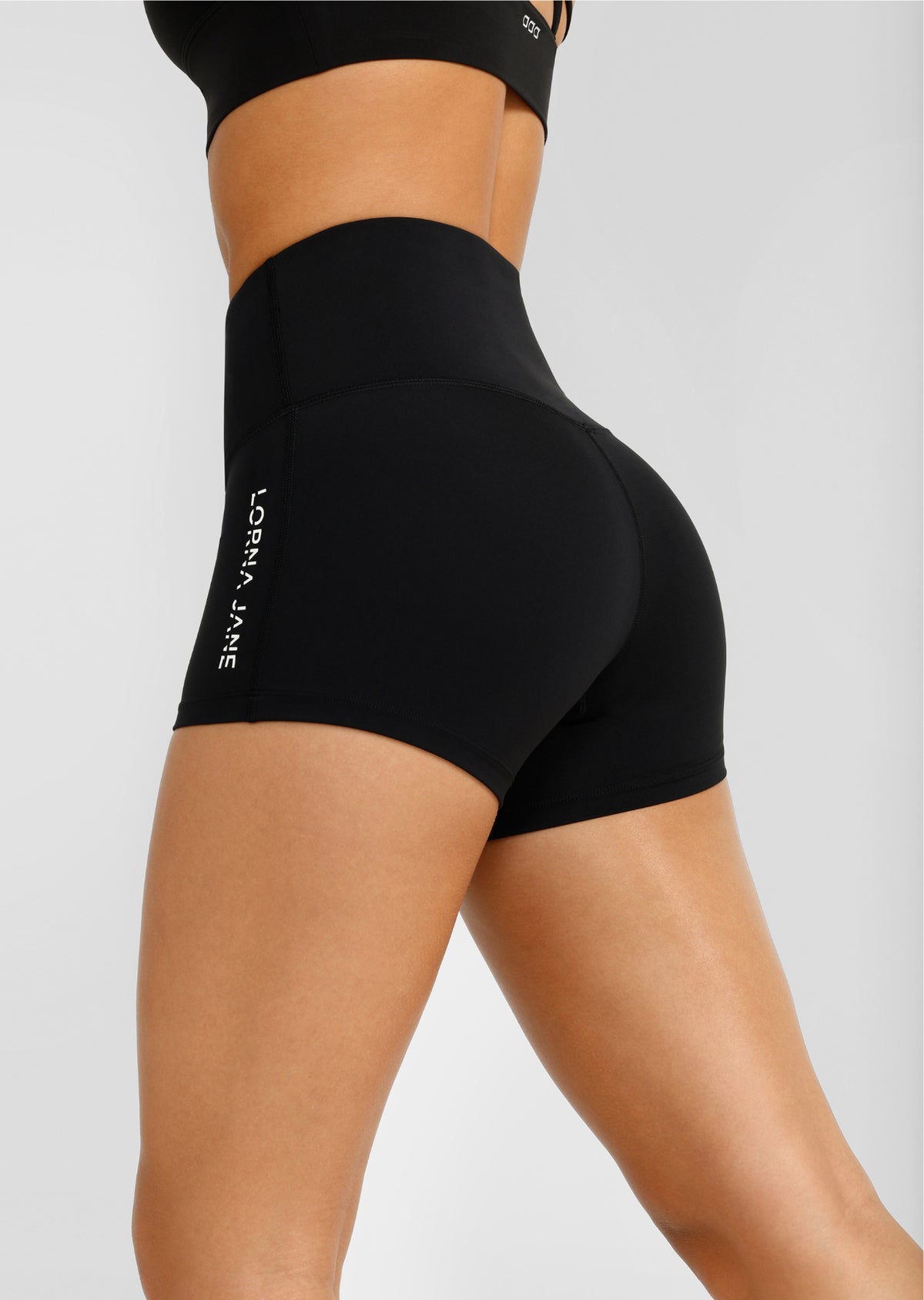 Lorna Jane Lotus No Chafe Phone Pocket 9cm Bike Shorts - Recycled Black