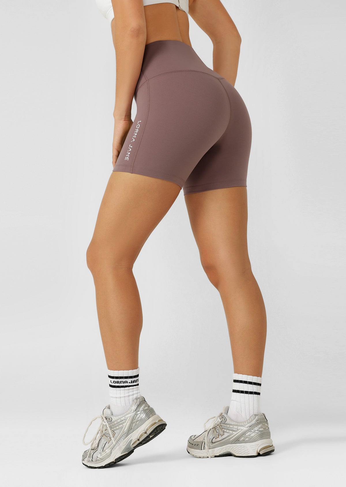 Lorna Jane Lotus No Chafe Phone Pocket 12cm Bike Shorts - Stone